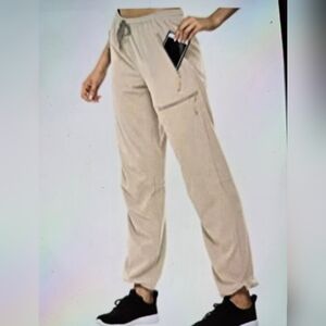 MOCOLY Cargo Kaki Tan Hiking Activewear Pants. Size L